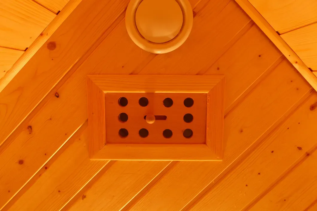 2 hengen puinen saunahuone infrapunasaunalle